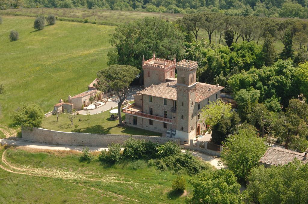 Relais Castelluccio Palusse Guest House Citta della Pieve Bagian luar foto