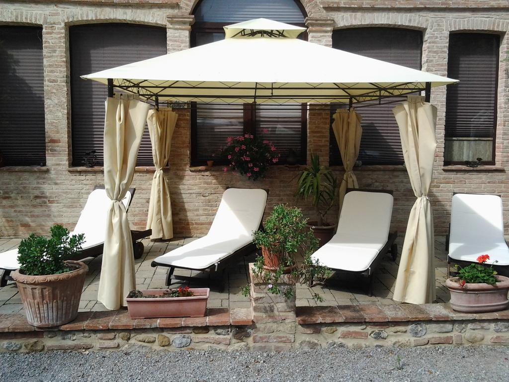 Relais Castelluccio Palusse Guest House Citta della Pieve Bagian luar foto