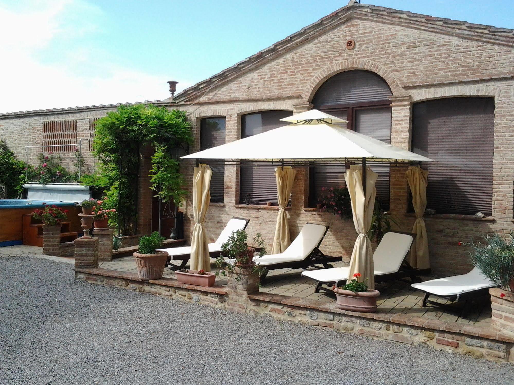 Relais Castelluccio Palusse Guest House Citta della Pieve Bagian luar foto